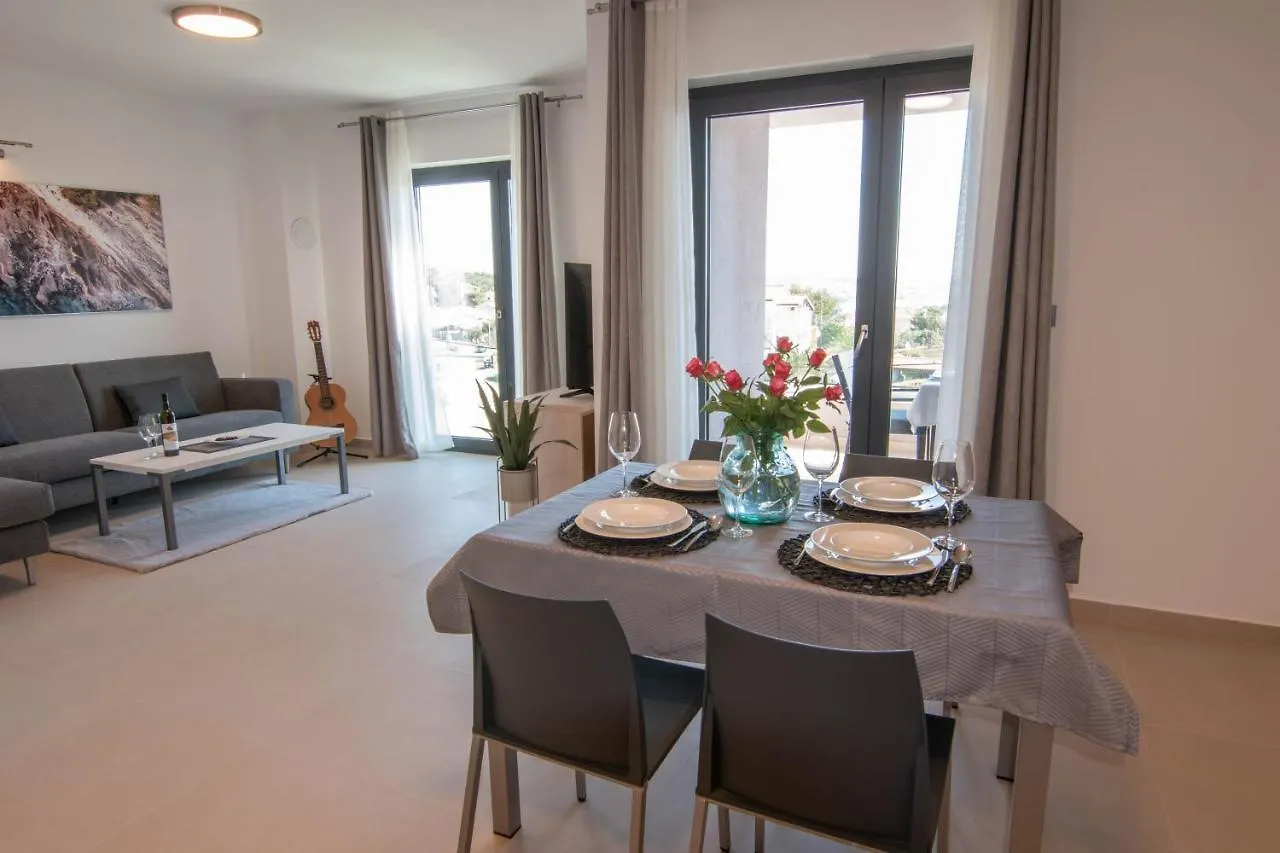 Luxury Apartment Faro With Sea View And Swimming Pool Premantura