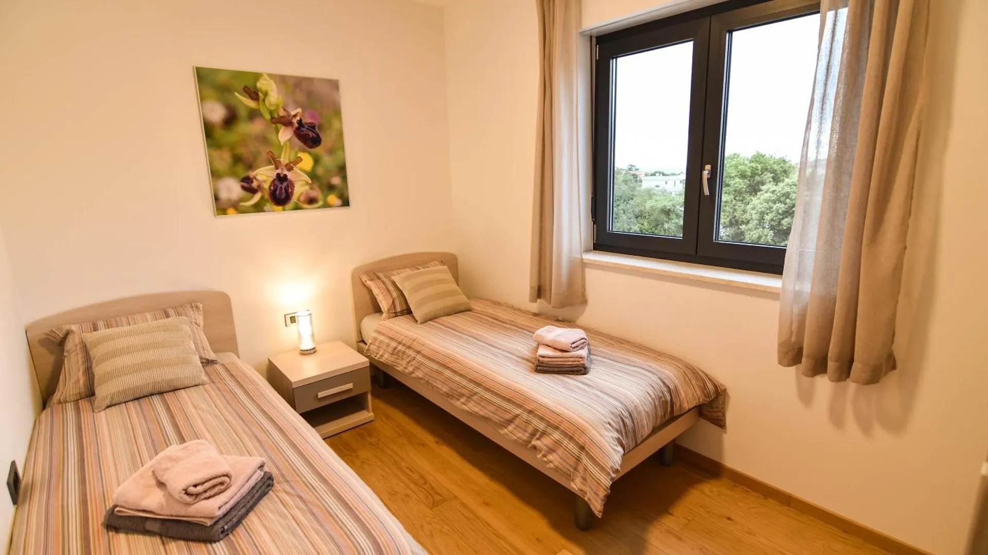 Luxury Apartment Faro With Sea View And Swimming Pool Premantura