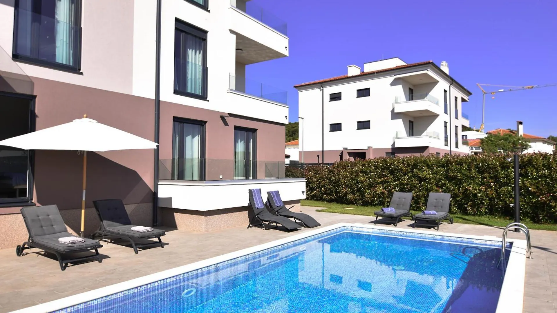 Luxury Apartment Faro With Sea View And Swimming Pool Premantura Croatia